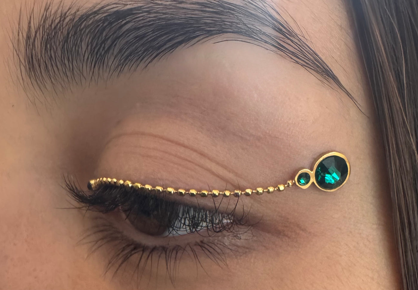 Classic Misty - Discover the choices - Misty Green Gold Glow on model