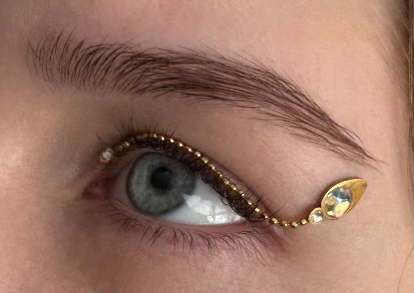 Classic Ocean - Discover the choices - Ocean Crystal Gold Glow on model